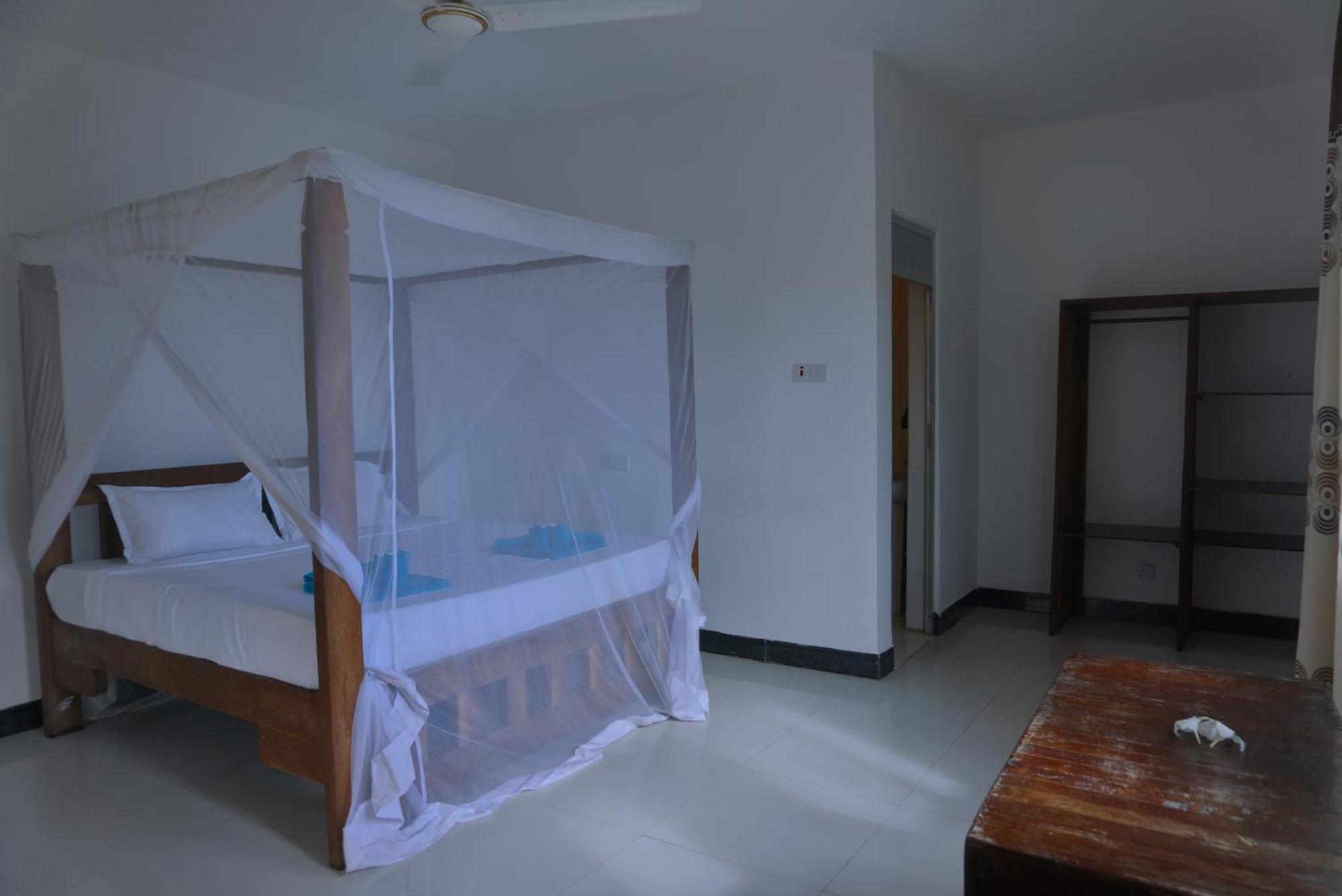 Cocolala Beach House Nungwi Room photo